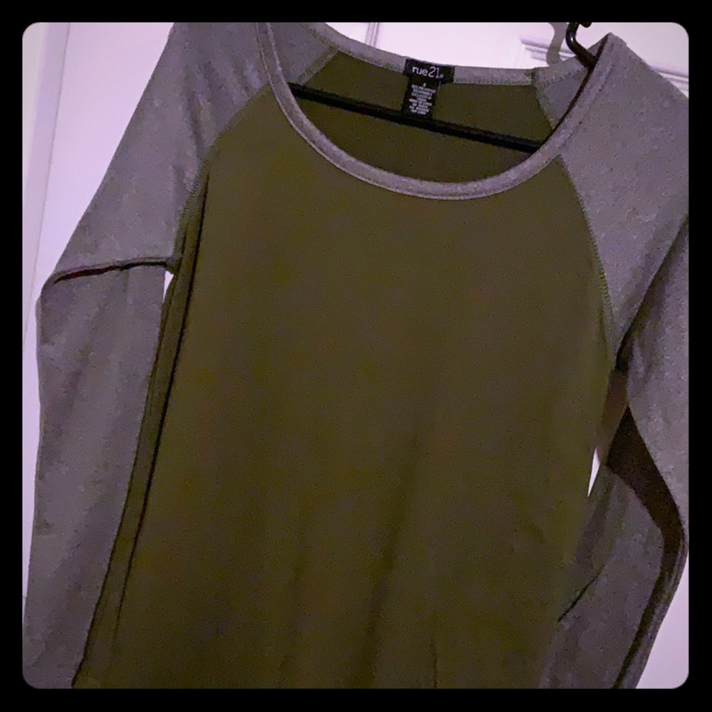 Long sleeve shirt